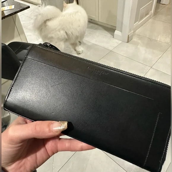 Authentic YSL zip wallet - Picture 4 of 16